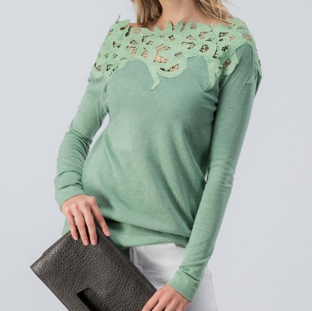Lace Yoke Long-Sleeve Blouse - Sage Green - Picture 4 of 8